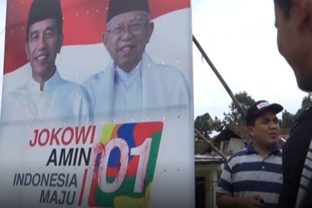 Baliho Foto Jokowi-Maruf di Jombang Ditulisi PKI, Bawaslu Turun Tangan