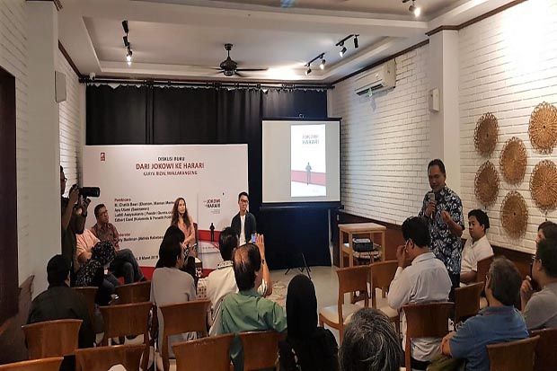 Buku Dari Jokowi Ke Harari Utarakan Intelektual dalam Mengedukasi Publik