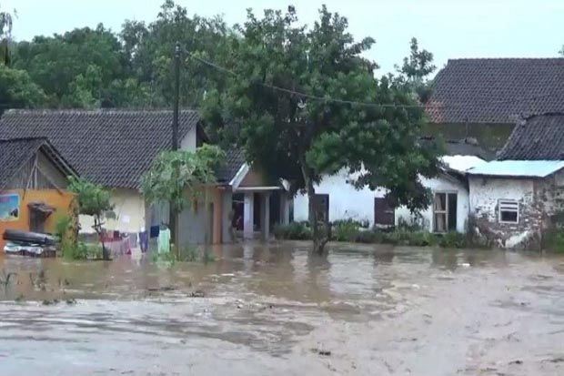 Banjir Terjang Puluhan Rumah Warga di Jember