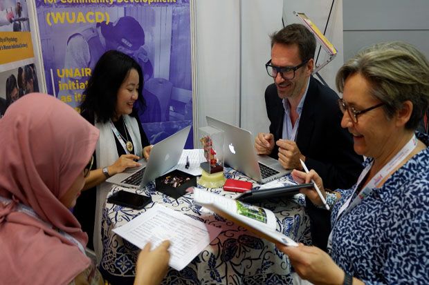 Kembangkan Riset, Unair Ikut Partisipasi APAIE di Malaysia