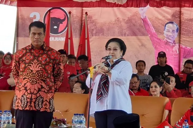Kampanye Umum Jokowi-Maruf di Indramayu, Mega Buka Panen Raya Padi