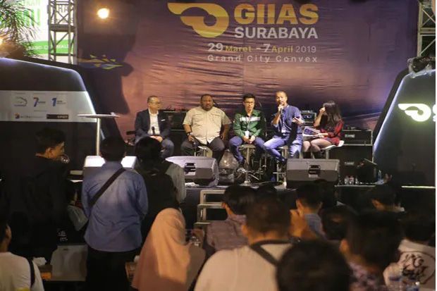 GIIAS Surabaya 2019 Kegiatan Berbagi Ilmu Membuat Motor Custom
