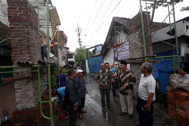 Yakinkan Warga, Bambang Haryo Susuri Perkampungan Surabaya
