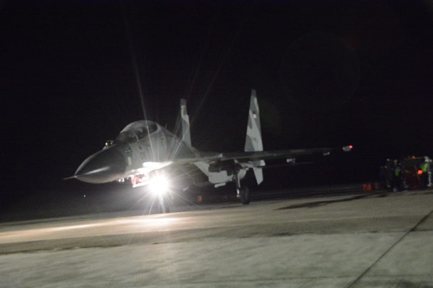 11 Pesawat Tempur Canggih, Bergerak Menyerbu Pulau Takalar