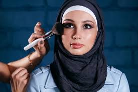 Cara Pilih Make-up yang Tepat Selama Puasa Ramadhan