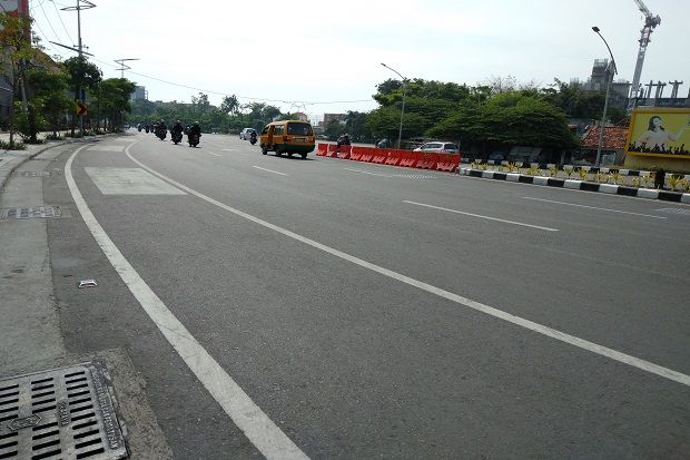Ditinggal Mudik, Jalanan Surabaya Bisa Buat Main Bola