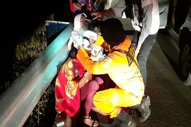 Pikap Terguling di Tol Nganjuk-Saradan, 11 Orang Jadi Korban