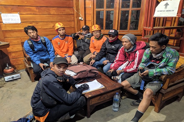 2 Pendaki Asal Mojokerto Selamat dari Kebakaran Gunung Panderman