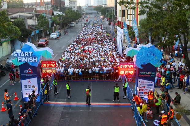 Susuri Kota Pahlawan, 6.005 Pelari Ramaikan Surabaya Marathon