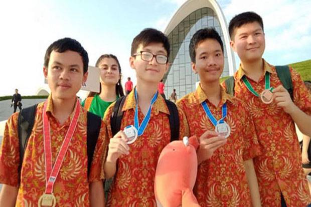 Pelajar Indonesia Raih 4 Medali Olimpiade Informatika Internasional