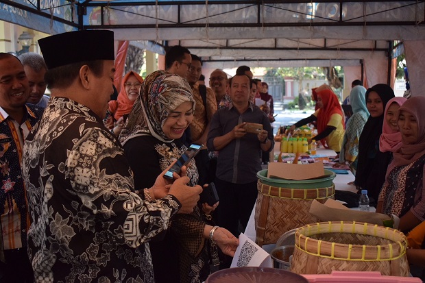 Kini Beli Nasi Boran Lamongan, Bayarnya Bisa Pakai LA Pay