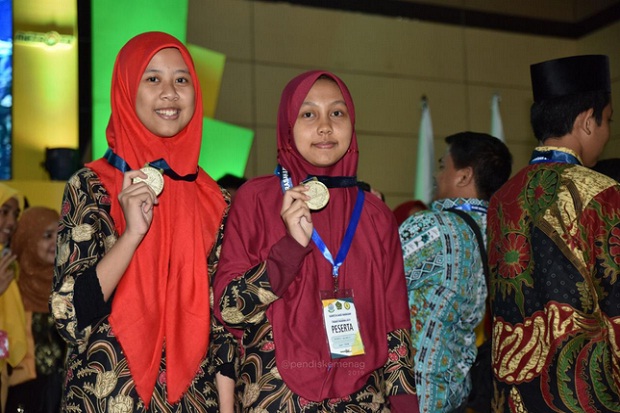 Jawa Timur Raih Juara Umum Kompetisi Sains Madrasah 2019