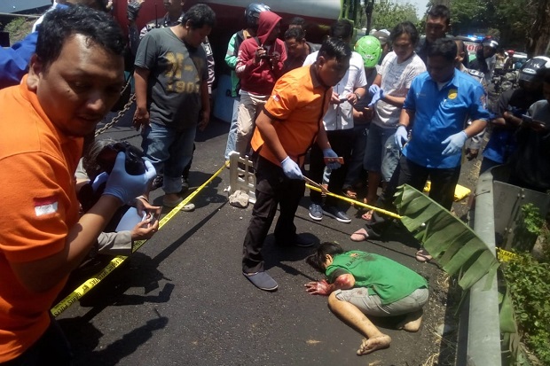 Pemuda di Jombang Tewas Bersimbah Darah, Diduga Korban Pembunuhan