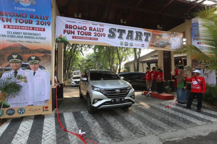Rombongan Bromo Rally Fun Tour 2019 Tinggalkan Singgasana