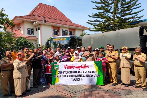 Puluhan Transmigran dari Kabupaten Malang Menuju Kaltara