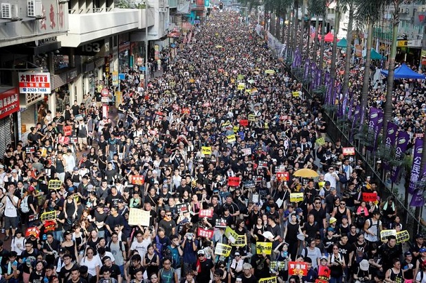 China Marah, Gara-gara Trump Dukung Demonstran Hong Kong