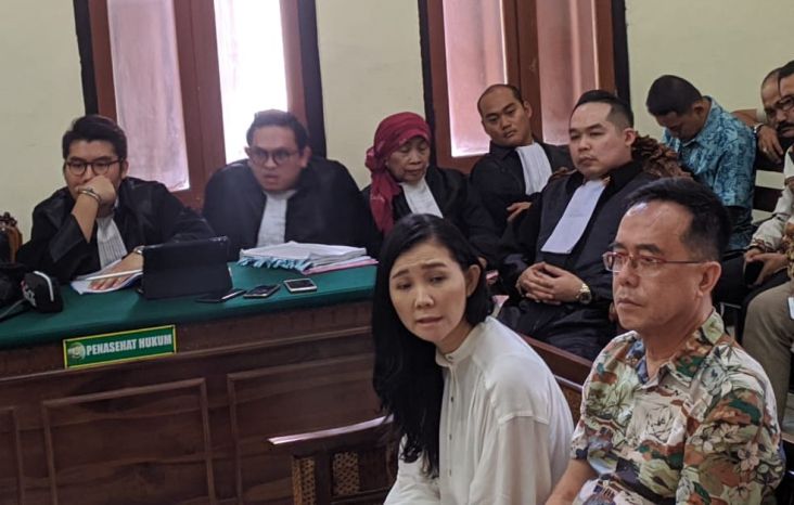 Bukti Pemalsuan Keterangan Pernikahan Bos Pasar Turi Diungkap Hakim dan Jaksa