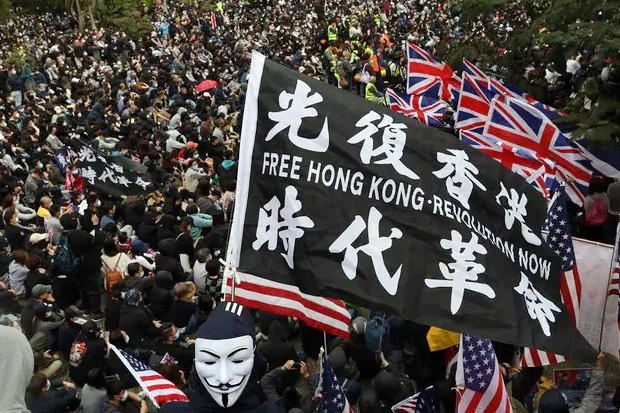 Pendemo di Hong Kong Serukan Boikot Partai Komunis China