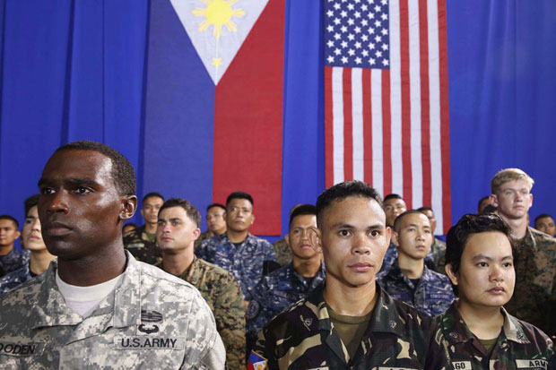 Duterte Batalkan Perjanjian Militer dengan AS