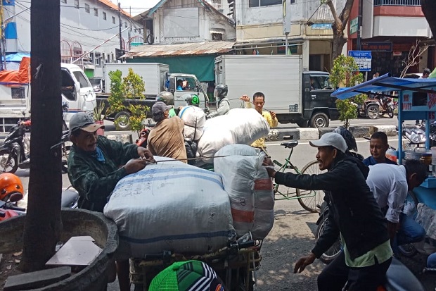 Setelah Pasar Kapasan, Kini Pusat Grosir Surabaya Ditutup
