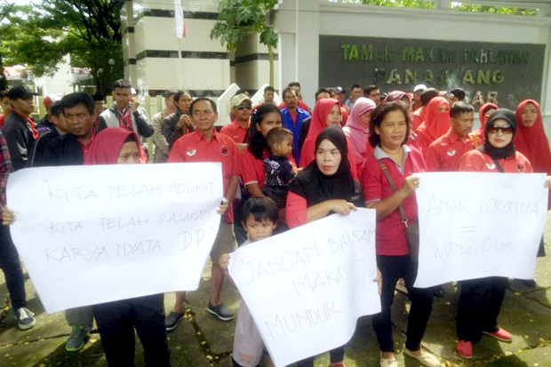Jika tak Dukung DIAmi, Kader PDIP Makassar Siap Mundur Massal