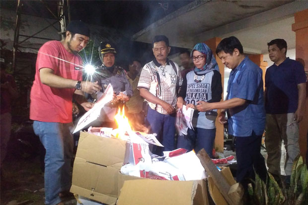 Pemusnahan 8.290 Surat Suara Rusak di Makassar