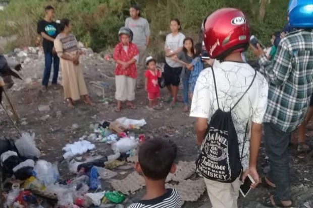 Orok Bayi Ditemukan Dalam Tumpukan Sampah di Barombong