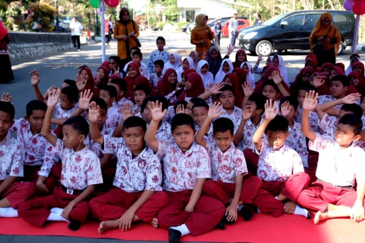 Ragam Permainan Tradisional Meriahkan Hari Anak Nasional di Gowa
