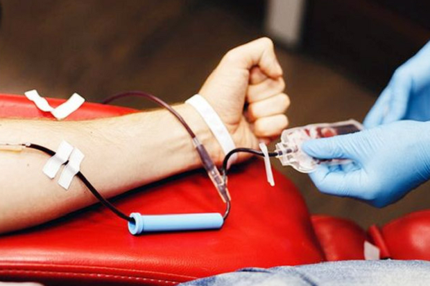 Penderita HIV Dipenjara karena Berbohong Saat Donor Darah