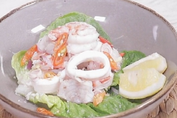 Resep Istimewa Salad Seafood yang Bikin Diet Sukses