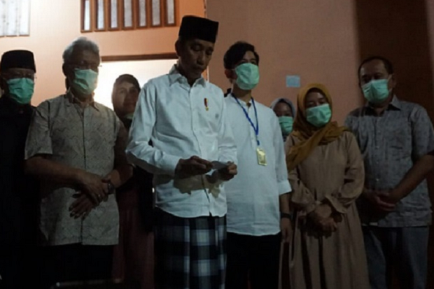 Presiden Jokowi: Ibunda Sudjiatmi Mengidap Kanker Sejak 4 Tahun Lalu