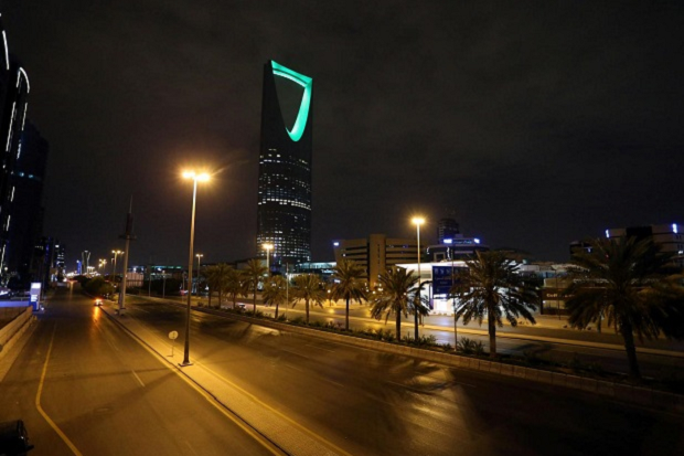 Utamakan Keselamatan Warga, Arab Saudi Berlakukan Jam Malam 24 Jam