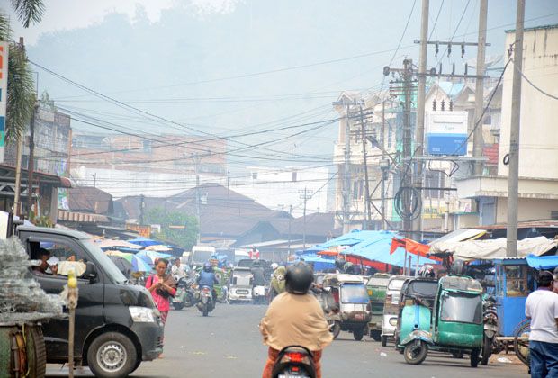 Kota Padangsidimpuan Diselimuti Kabut Asap