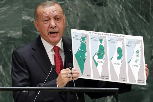 Di Forum PBB, PM Turki Bawa Peta Ekspansi Israel dan Kutuk Kesepakatan Abad Ini