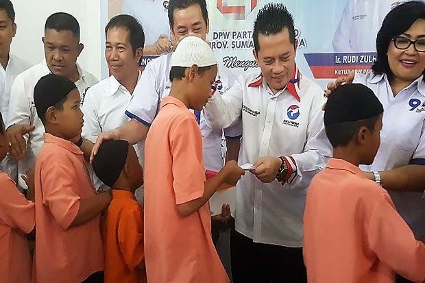 Partai Perindo Sumut Santuni Anak Yatim Piatu di Medan