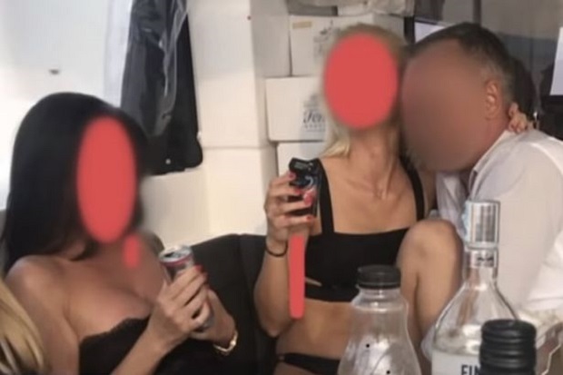 Nah Loh! Wali Kota di Hongaria Ketahuan Pesta Seks dengan Pelacur di Kapal Pesiar