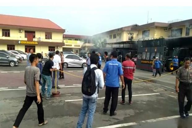 Terjadi Ledakan Bom Bunuh Diri di Markas Polrestabes Medan