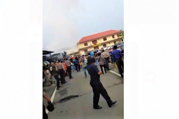 Bom Bunuh Diri, 3 Anggota Polrestabes Medan dan 1 Warga Sipil Terluka