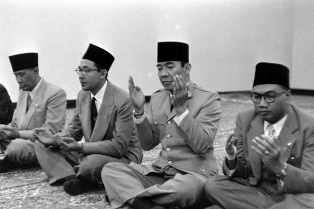 Bung Karno dan Cerita Spanduk Raksasa Sekali Muhammadiyah Tetap Muhammadiyah