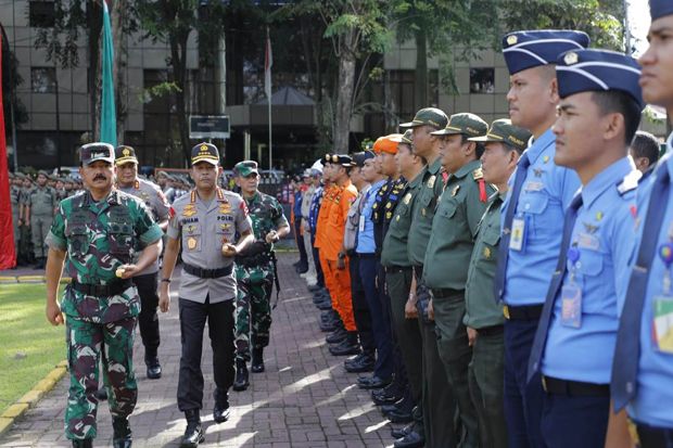 Nataru, 120.000 Personel Gabungan TNI - Polri Disiagakan Seluruh Indonesia
