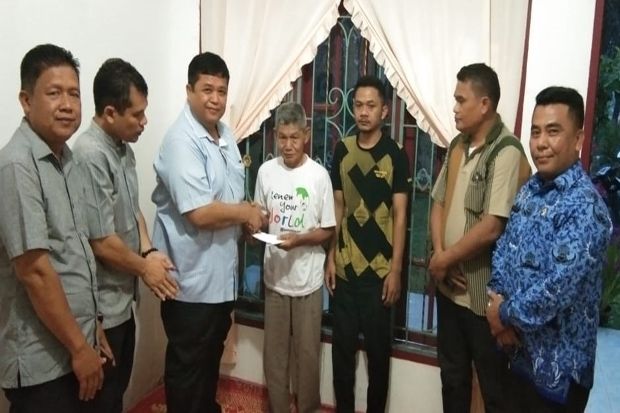 Bupati JR Saragih Prihatin dengan Kek Samirin yang Divonis Mencuri Getah