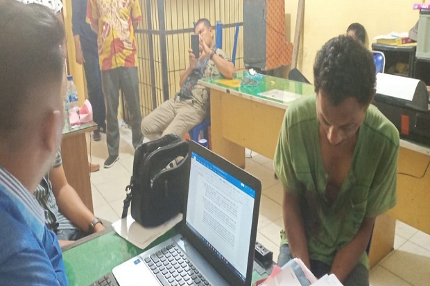 Pemuda Pengangguran Tikam Ibu Rumah Tangga 2 Liang Dibekuk Polisi