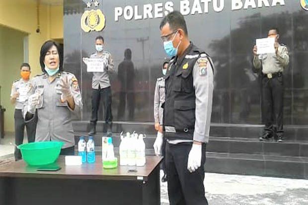 Polres Batu Bara Demokan Pembuatan Hand Sanitizer
