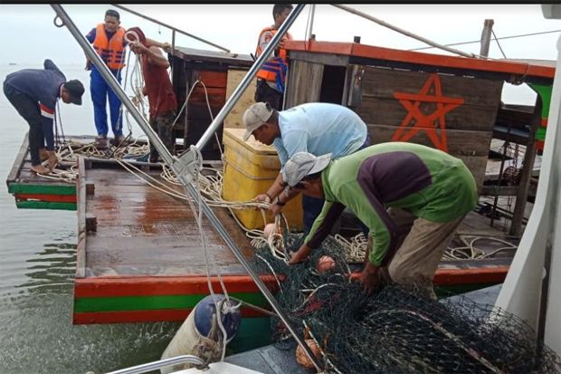 Dua Kapal Pukat Trawl Disita Satpolair di Perairan Sergai
