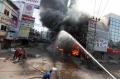Kebakaran toko elektronik di Palembang, jadi pusat perhatian warga
