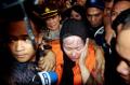 Gubernur Banten Ratu Atut resmi ditahan KPK