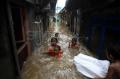 Banjir 3 meter warga Kalibata mengungsi