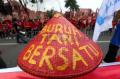 Ribuan buruh di Surabaya serukan penghapusan sistem kerja kontrak