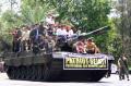 Warga Solo Serbu Tank Leopard