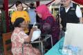 Ibunda Jokowi Hadiri Pasar Murah AGP di Solo